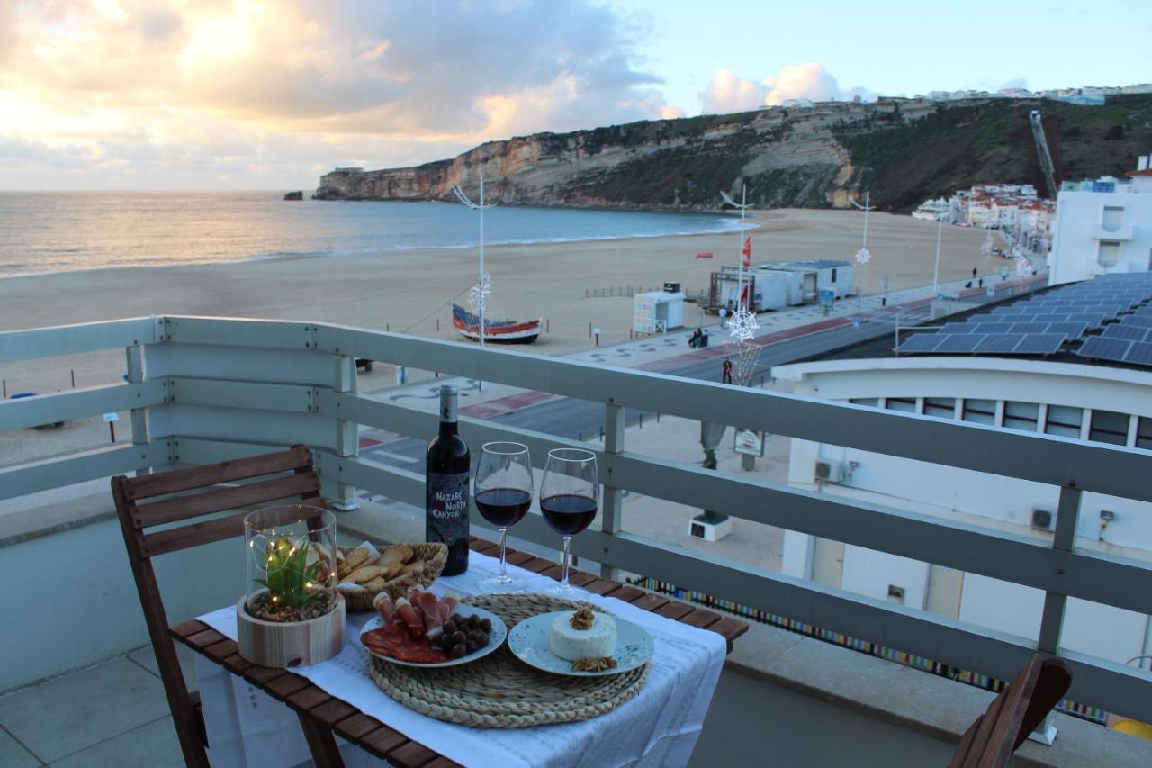 Beachfront Apartment Nazare Bagian luar foto